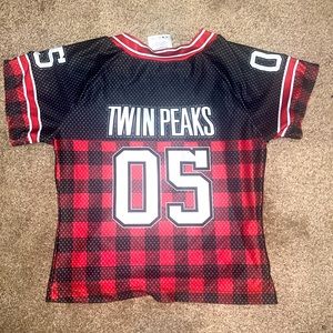 Never worn twin peaks football crop top!